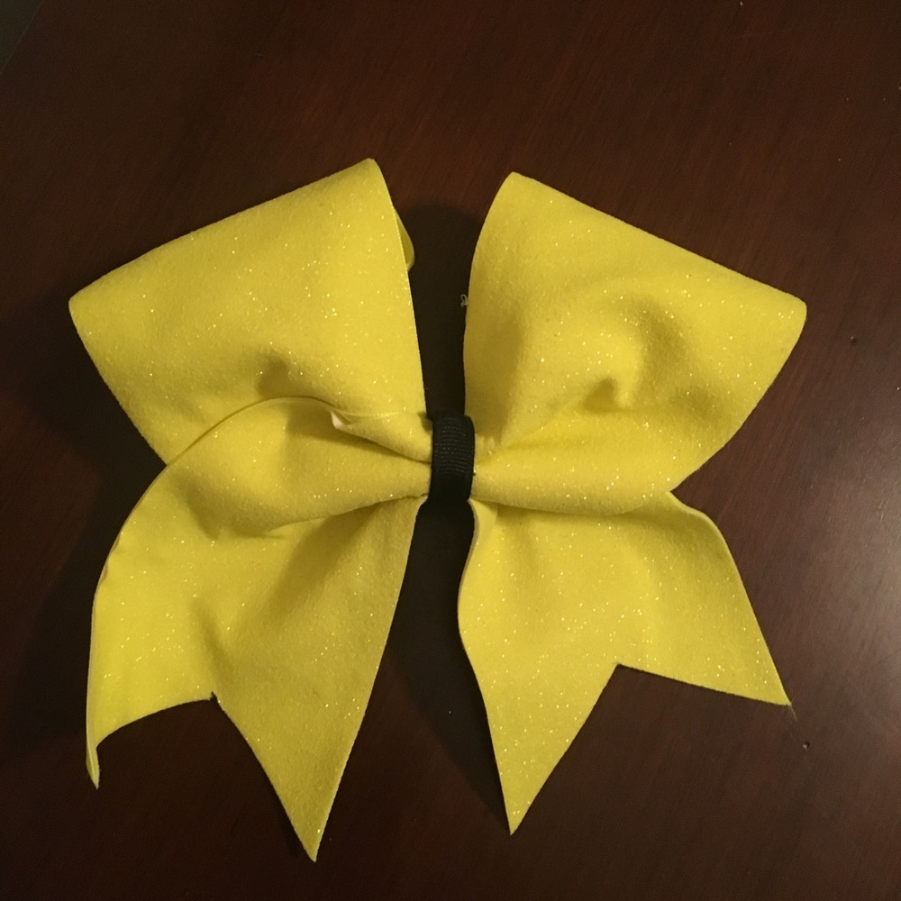 Cheer bows ! - Picture 3 of 6
